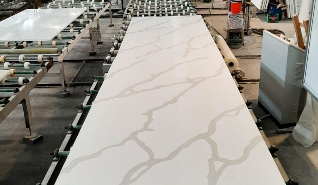 Manufacturing new quartz models at Vinaquartz factory