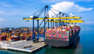 The 2026 Quartz Importer’s Playbook: De-Risking Your Supply Chain 